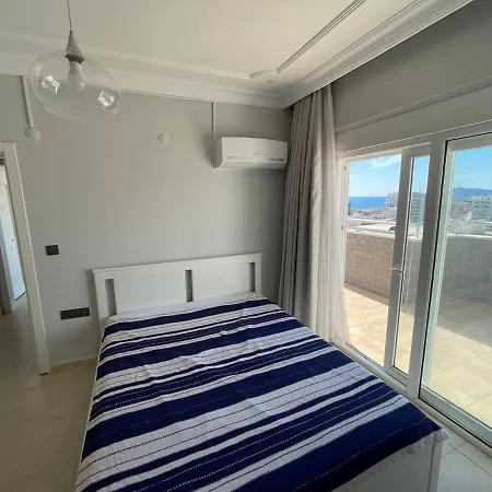 Appartement огромный видовой пентхаус у моря *