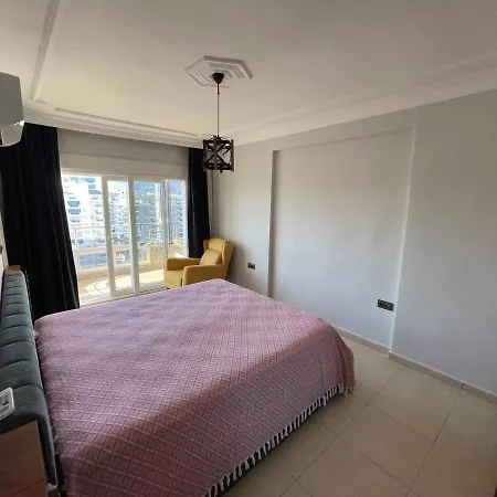 огромный видовой пентхаус у моря Appartement